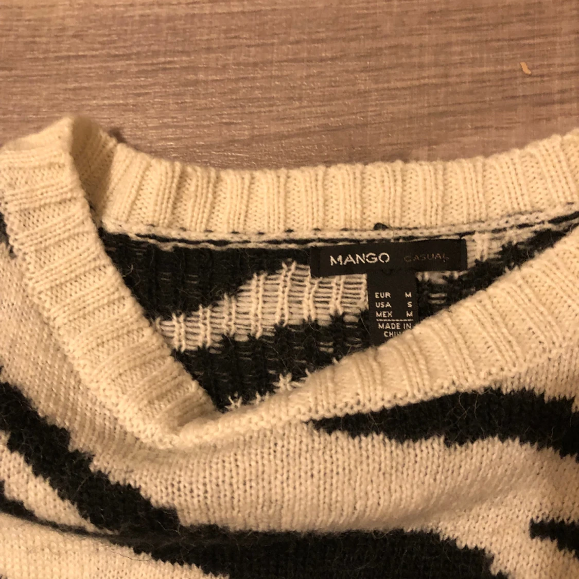 Stickad tröja  - 91