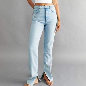 Säljer ett par Gina jeans då dem var för långa . Dem är använda 2 gånger