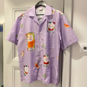 Eldoradoskjorta - Helt oanvänd Eldoradoskjorta. Unikt plagg från sommarkollektionen 2021 som inte säljs idag. 