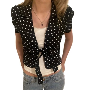 Bolero - Prickig bolero, passar Xs-M