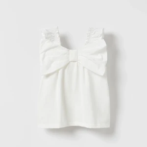 Rosett topp - En fin topp som är helt ny och har lapp kvat