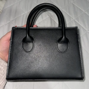 Handväska  - Använd men fint skick