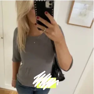 Snygg trekvartsärmad - Super snygg trekvartsärmad i bra skick. Passar mig som vanligtvis har xs/s