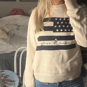 Ralph lauren liknande - Inget fel på den någonstans  Står 40 i men jag har oftast s/m i tröjor så antar att det är där runtomkring 