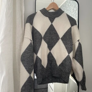 Stickad tröja - Fin och mysig stickad tröja från h&m