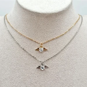 Handgjort halsband  - Kedja rostfritt stål, hjärta-18k guld och silverpläterad. Längd 40cm+5cm. Hjärta-1cm