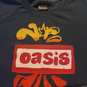Oasis Tröja - Oasis merch i storlek Xs. 