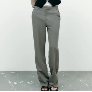 kostymbyxor  - Fin grön färg, knappt använda!