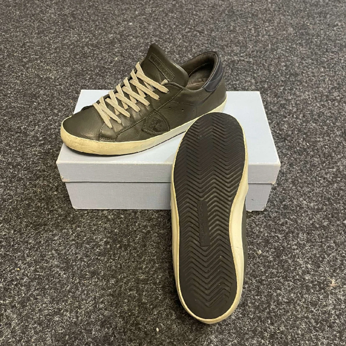 Philippe model  - 91