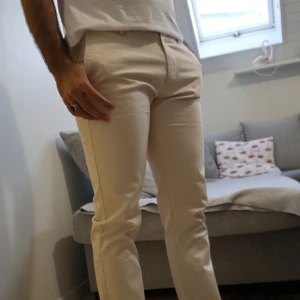 Acne studios byxor - Ett par byxor från Acne studios. 100% bomull, storlek 48 (M), i mycket bra skick!