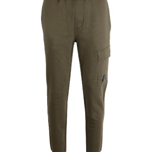 C.p company byxor, oanvända  - Oanvända c.p company byxor Storlek small  Säljer för 1400kr nypris 2000kr