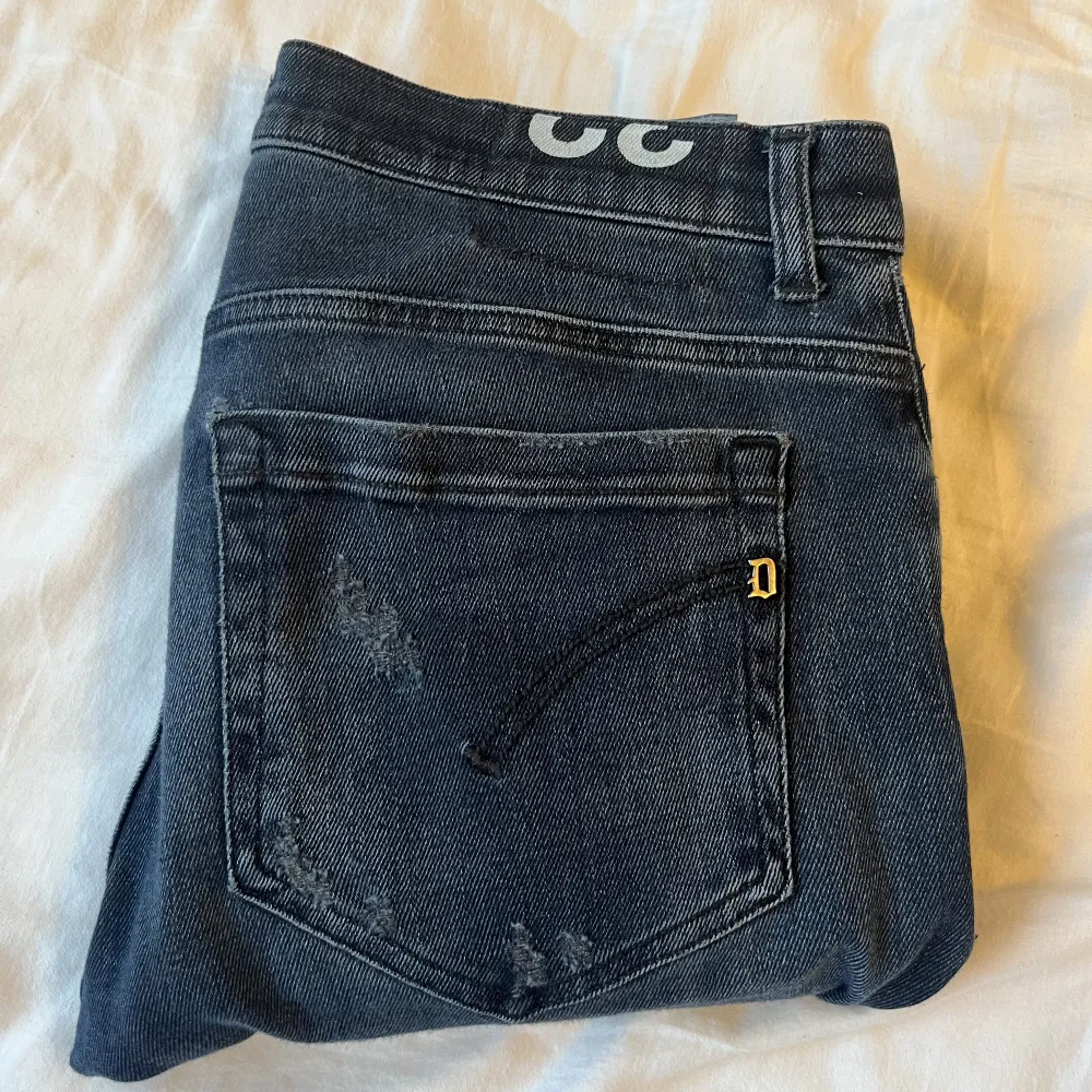 Säljer mina dondup jeans som är ny modellen, köpta på United Fashion som ligger i Göteborg, säljer då ja ej använder!. Jeans & Byxor.