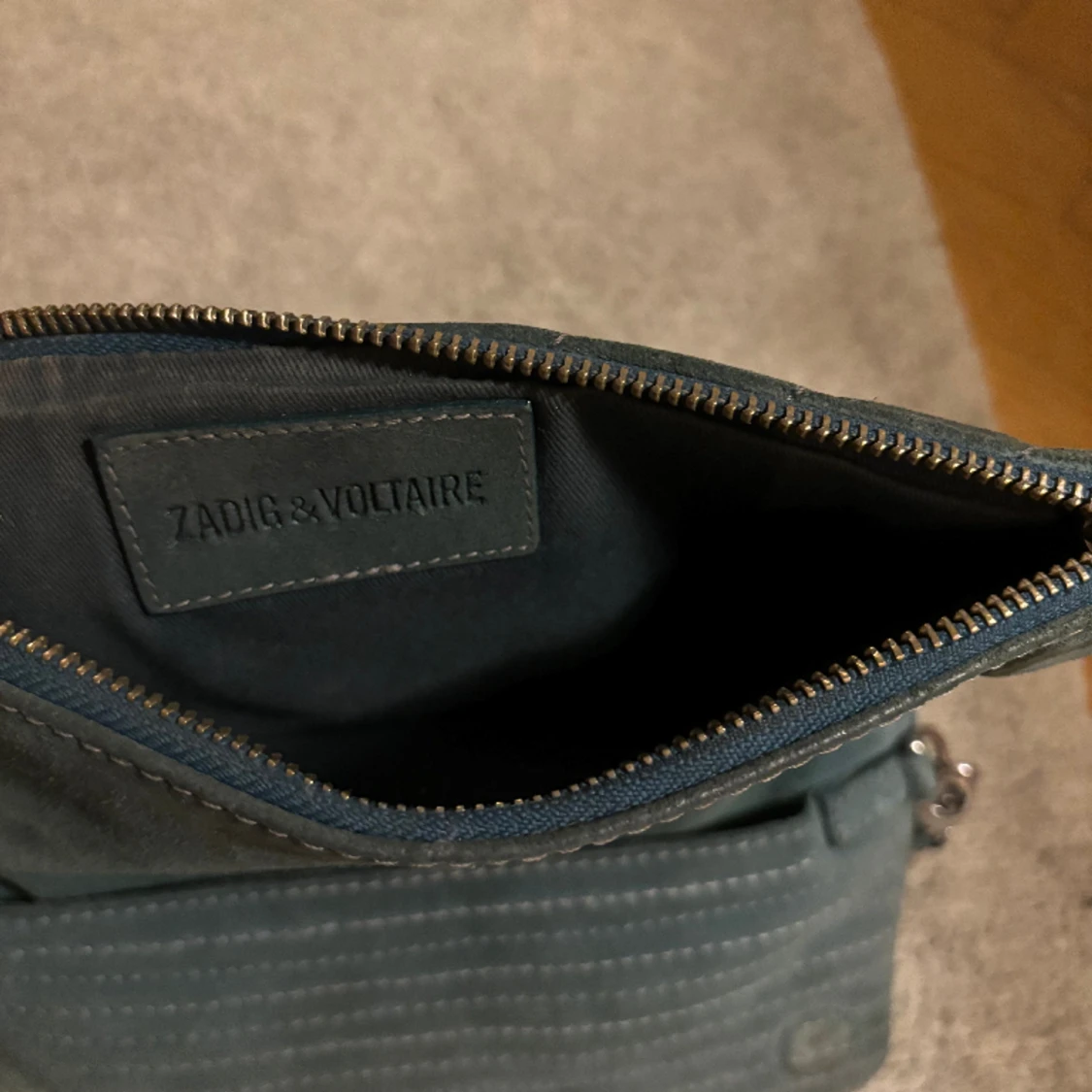Zadig & Voltaire väska - 90