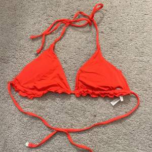 Super fin röd bikini överdel från Change! Använd 1 gång💘