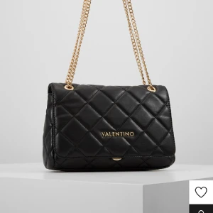 Valentino väska  - Valentino väska 