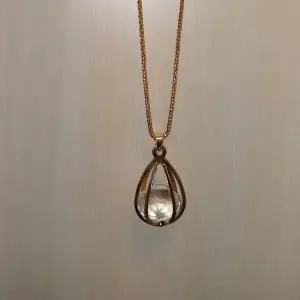Nice water droplet pendant with long chain