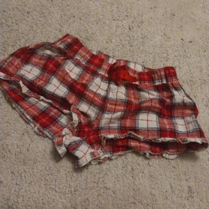 Pyjamasshorts - Jag säljer mina pyjamasshorts som jag har andvänt en gång. Så de är i bra skick👍