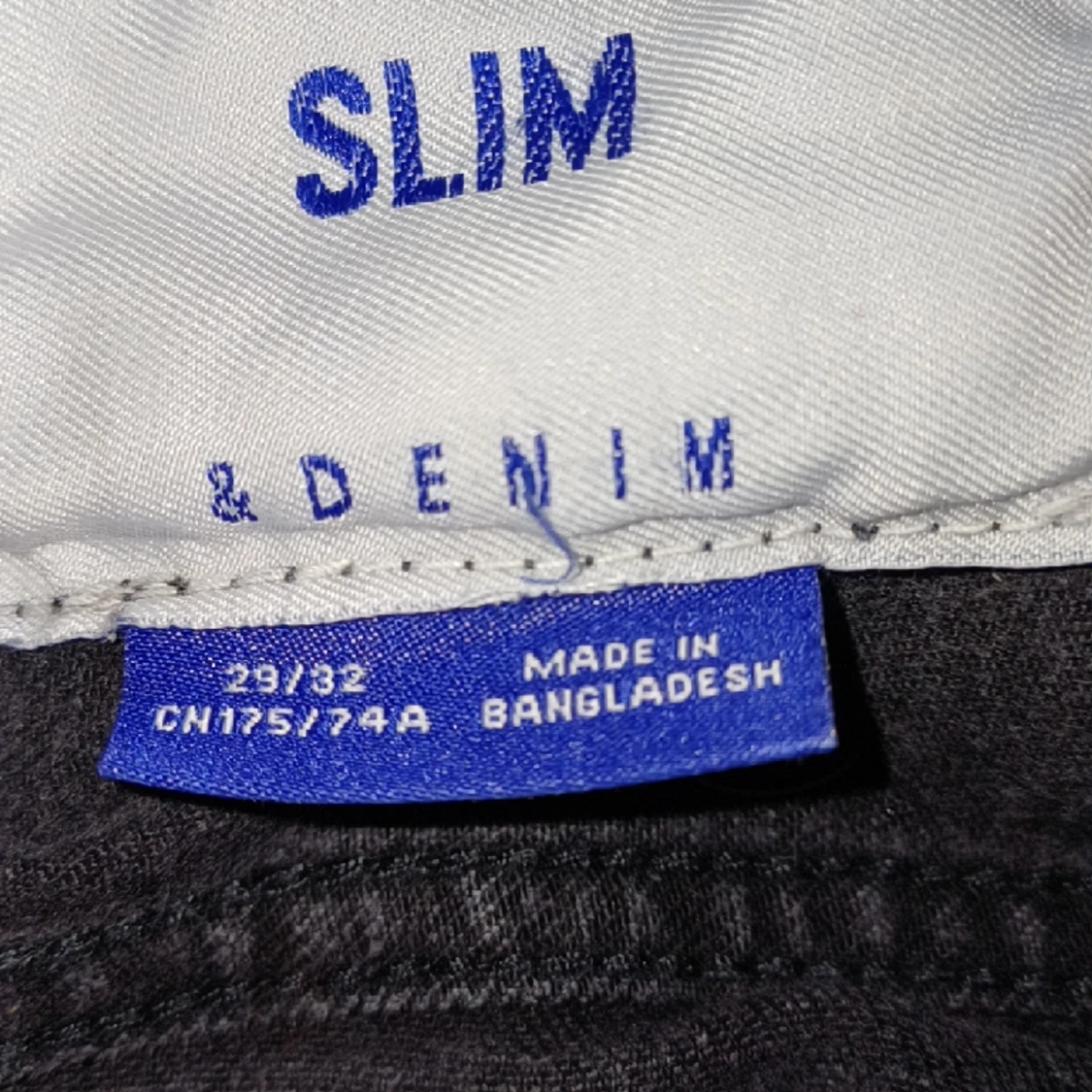 Svarta slimfit jeans - 90