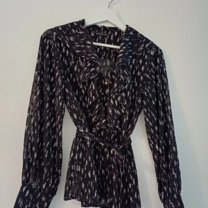 Blus - Använd några gånger 