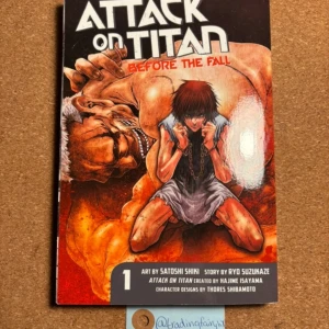 attack on titan before the fall bok 1 - aldrig läst, super skick för fler frågor eller bilder skicka ett meddelande 