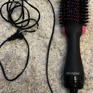 Revlon Varmlufts borste - Fint skick Använd 2 gånger