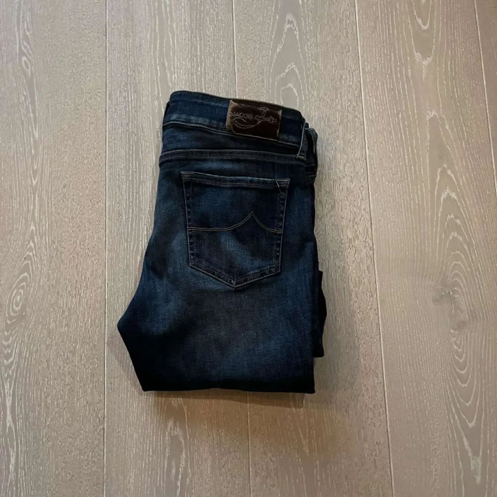 Tja, säljer nu dessa Jacob Cohen jeans i modellen 713! Pris är diskuterbart vid snabb affär, Hör av dig vid frågor eller andra funderingar!. Jeans & Byxor.