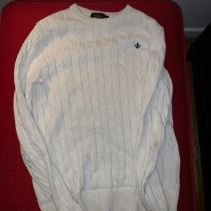 Vit Morris tröja ord pris 1600 - Bra skick inte använd många gånger 