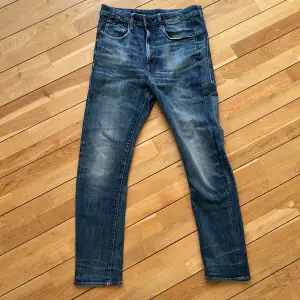 Ett par snygga jeans ifrån G-Star modell Type-C 3D Slim  Passar 180-185 cm 
