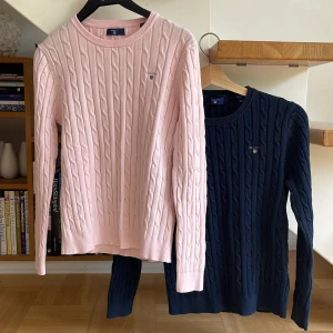 Gant tröjor - Kabelstickade gant tröjor