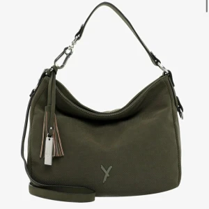 Skitsnygg grön väska ifrån Suri Frey!💞 - Pris kan diskuteras!! Jättesnygg väska perfekt för skolan från Suri Frey i färgen fango! Får plats med en mindre dator i den! I bra skick!💞