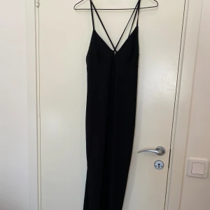 Klänning  - Klänning från Monki tror jag. Storlek s/m