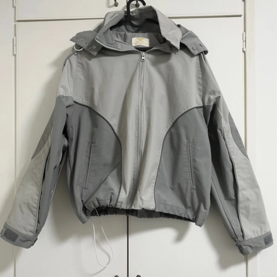 Trendt vision windbreaker