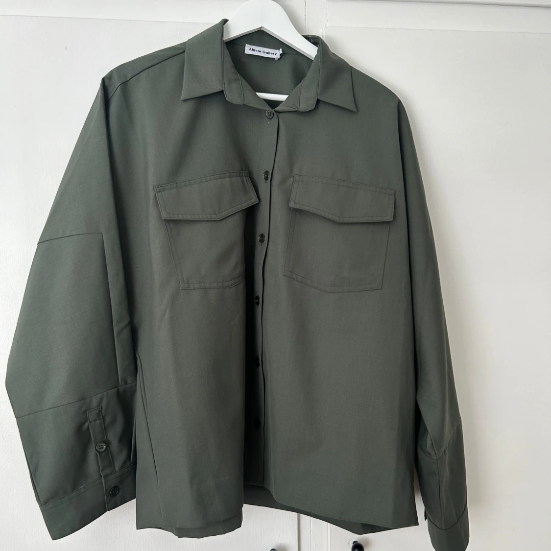 Kaia overshirt från Ahlvar Gallery - 91