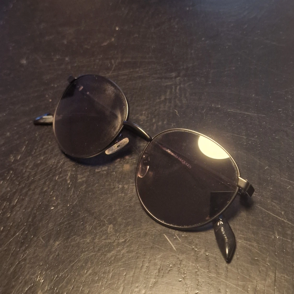 Alexander mcQueen solglasögon Herr - 91
