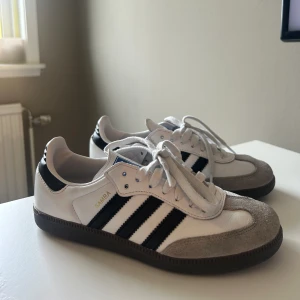 Adidas samba  - Adidas Sam storlek 36 & 2/3, sparsamt använda❤️