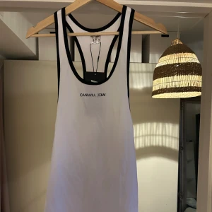 ICIW Tränings Linne - Strlk S  Aldrig använd