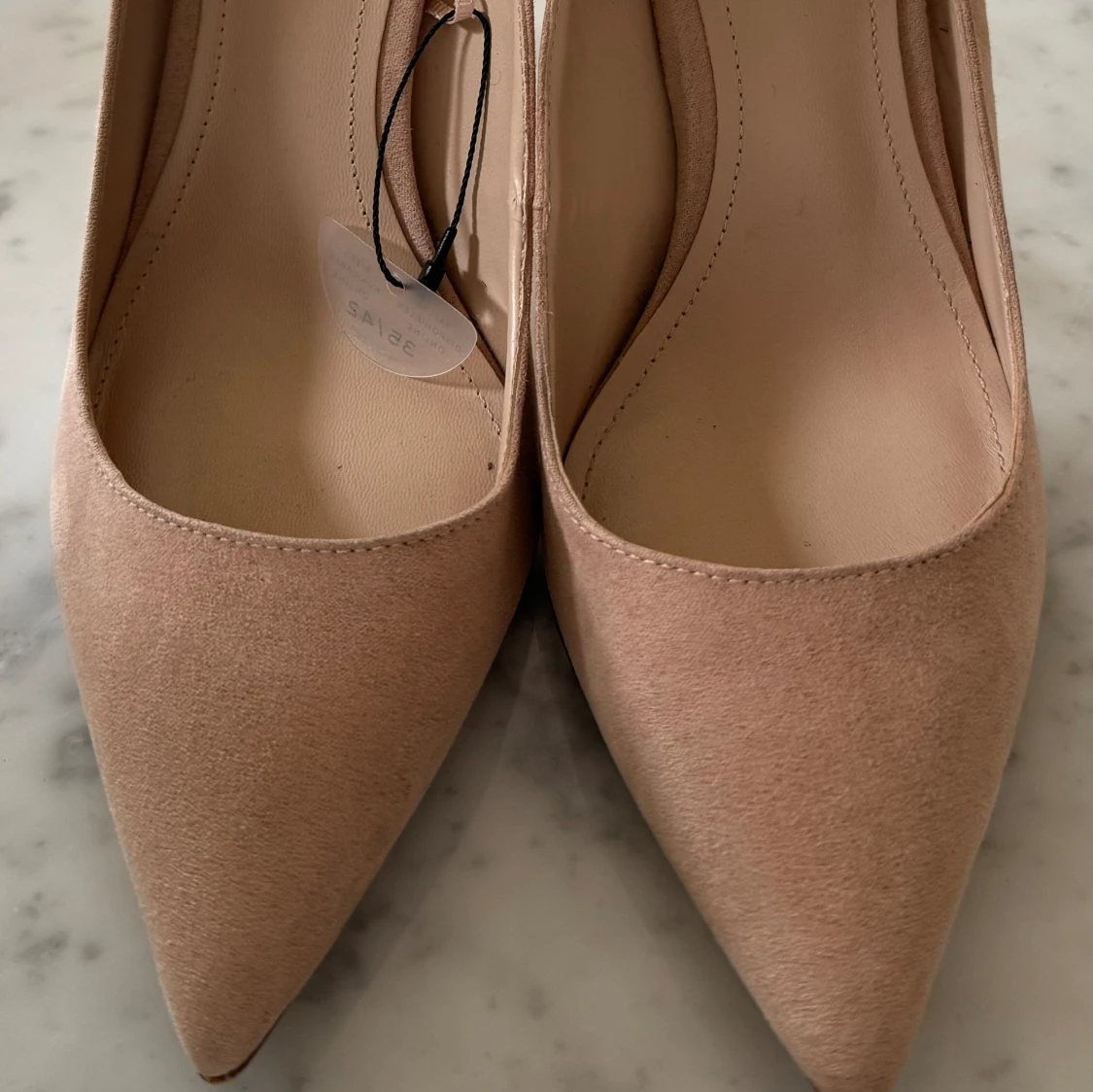 Beiga klackar från Mango  - 91