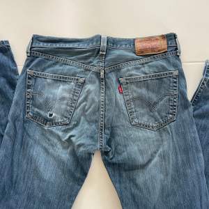 Levis jeans j modellen 501! Hör av er vid fler frågor! Skriv innan ni trycker på ”köp nu”💓💓