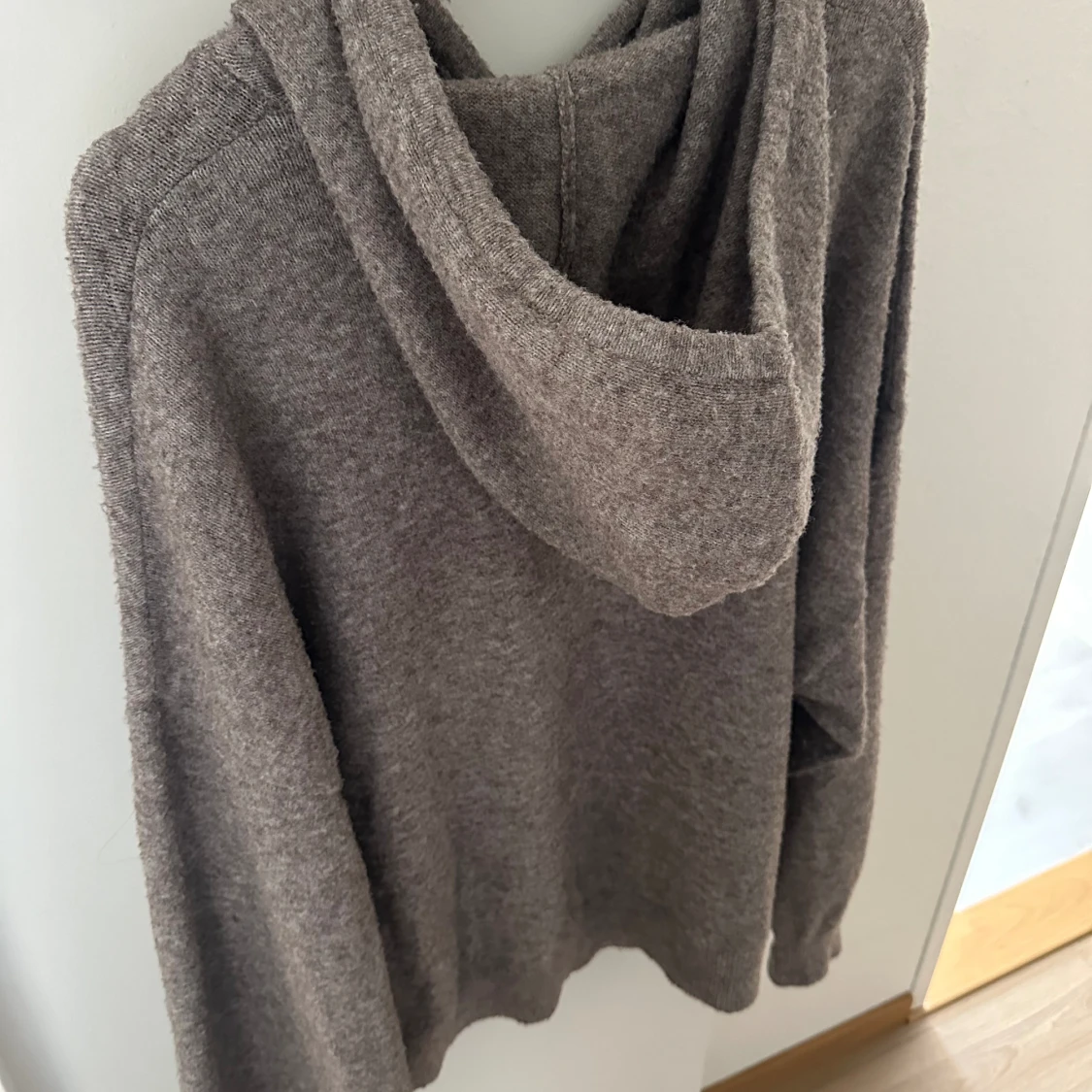 Stickad hoddie  - 91