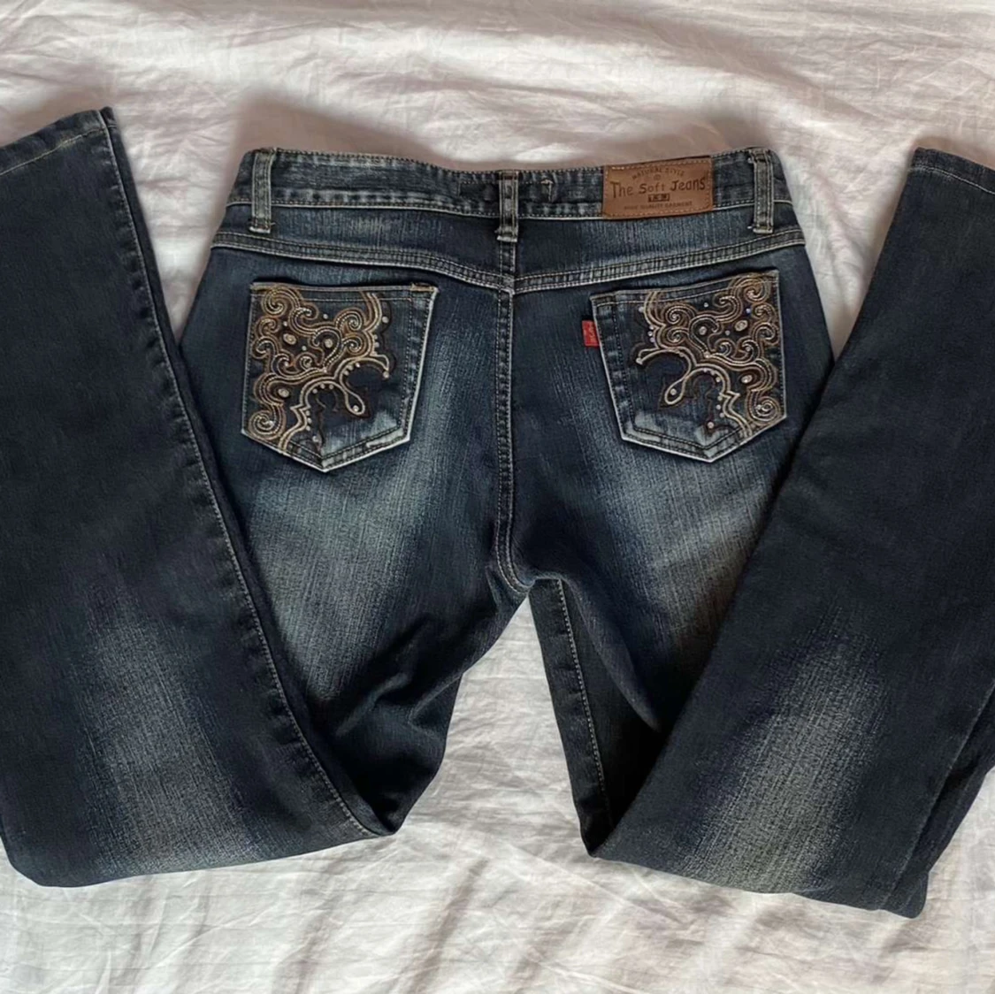 lågmidjade jeans