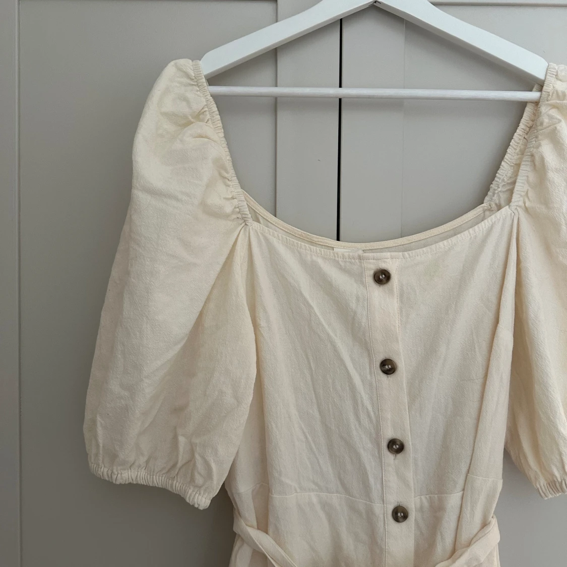 Vit somrig klänning - 90