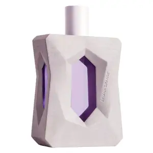 Säljer denna goda parfym från Ariana Grande God Is A Woman Eau de Parfum i 30 ml. Oöppnad och köptes från kicks. Kvitto finns.