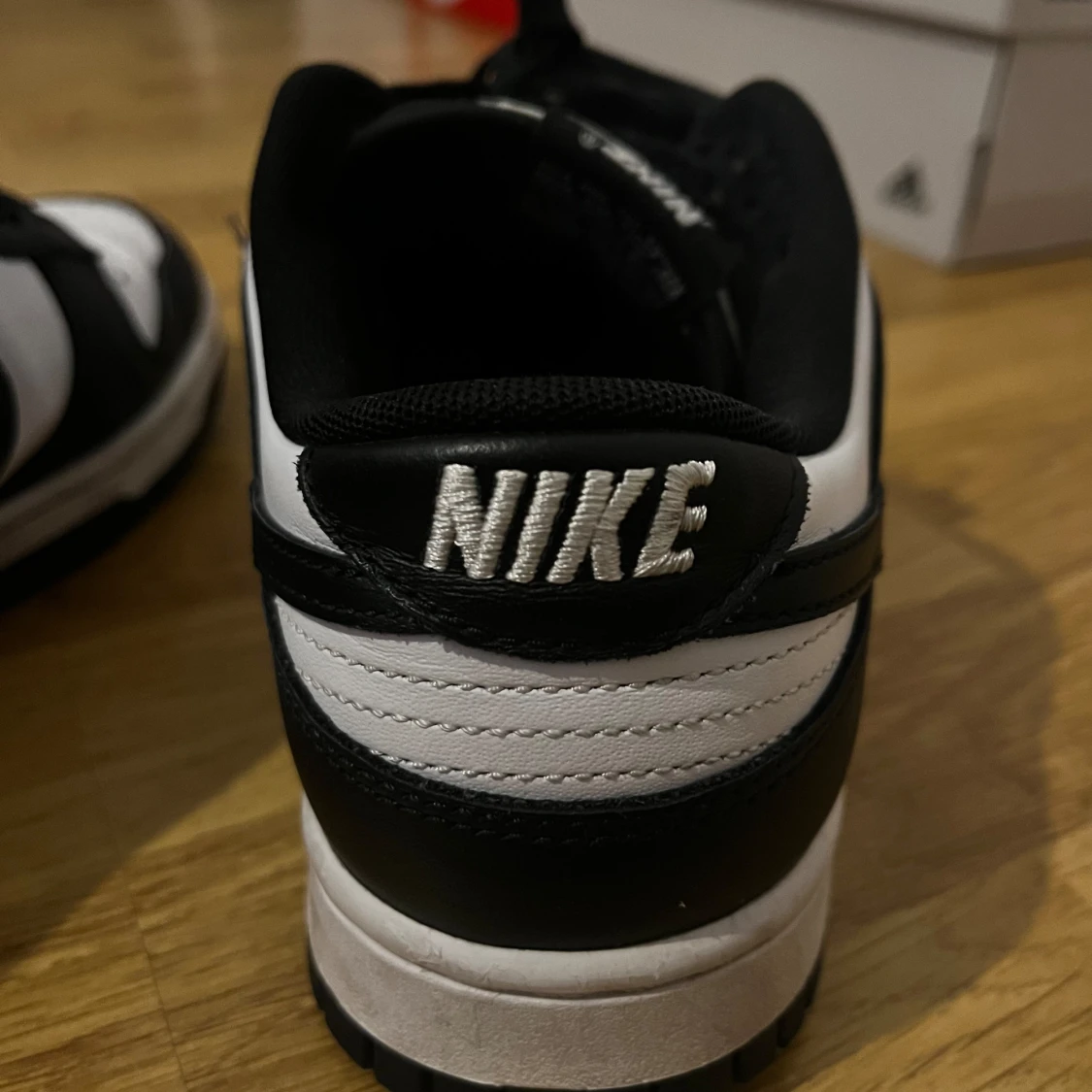 Svartvita sneakers från Nike - 92