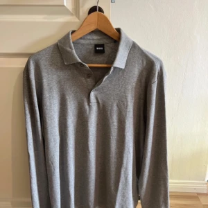 Boss piké  - Använd fåtal gånger mycket bra skick, pris kan förhandlas.