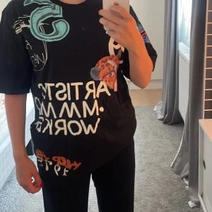 T-shirt med tryck  - Cool oversized t-shirt med tryck från Zara 