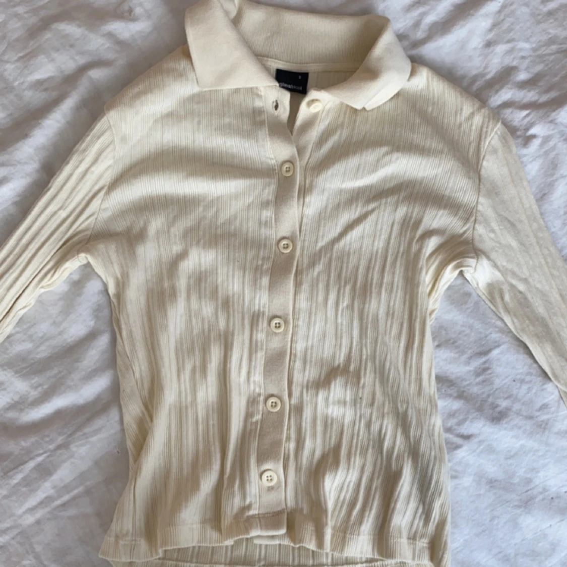 Fin tight skjorta  - 91