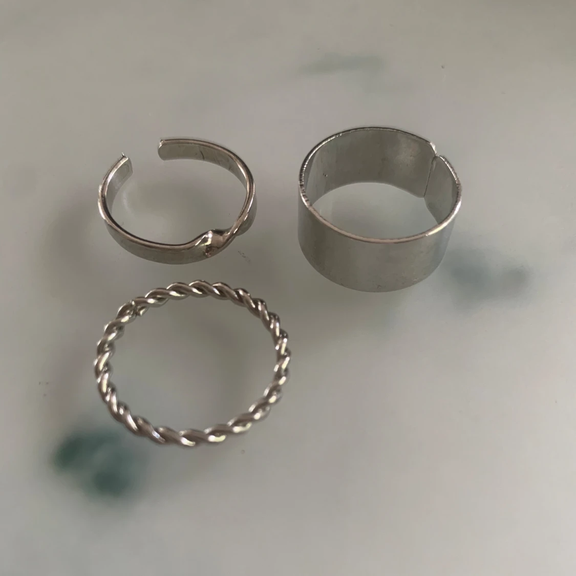 3 silver ringar! - 92