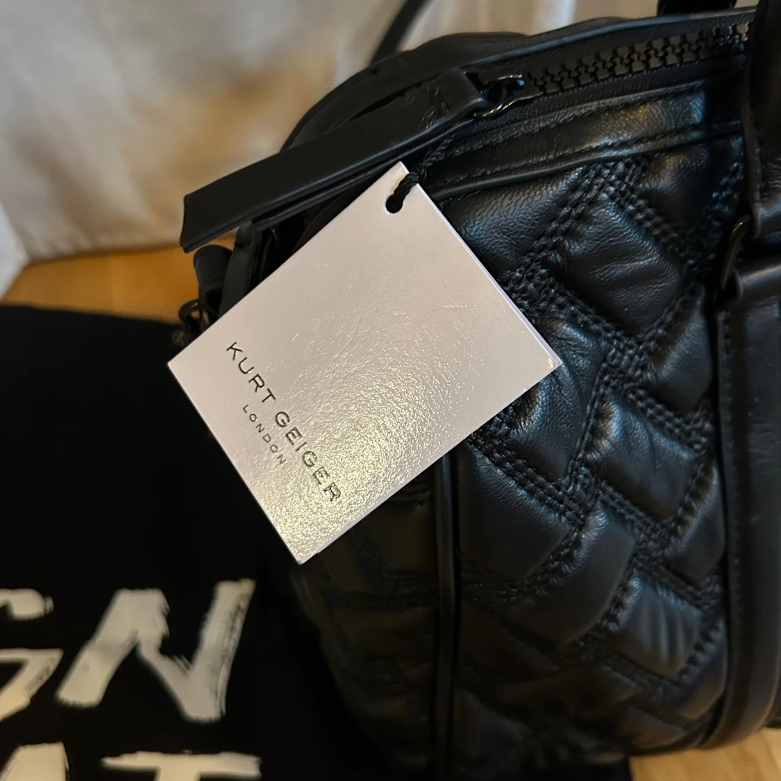 Kurt geiger väska - 90