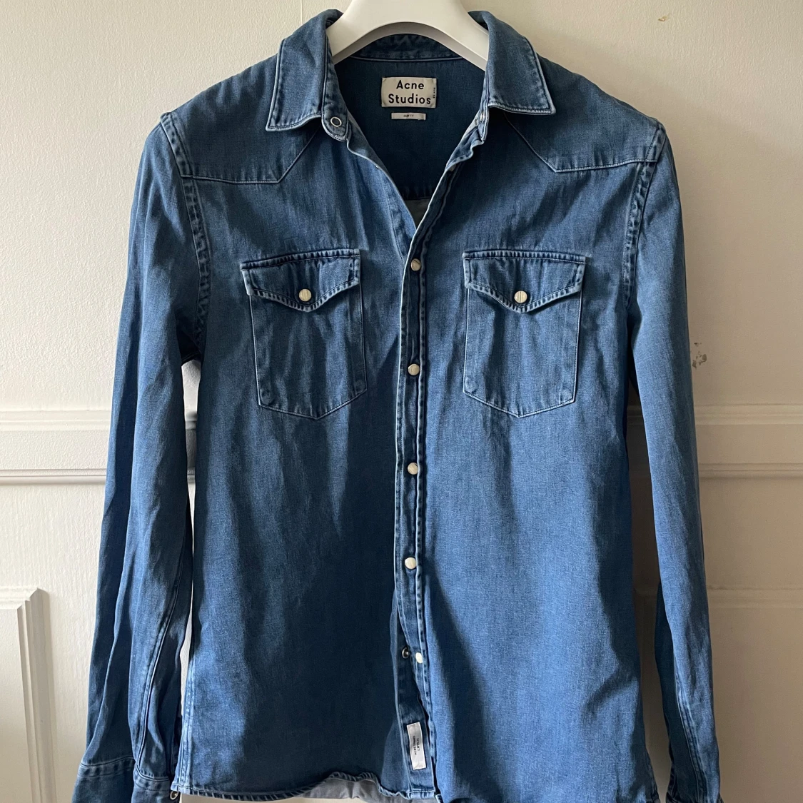 Acne studios jeans skjorta 