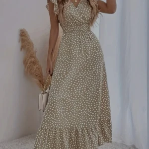 Långklänning  - Nytt skick.Från Temu.